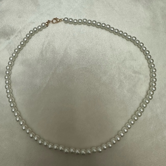 🤍 - Picture 2 of 3